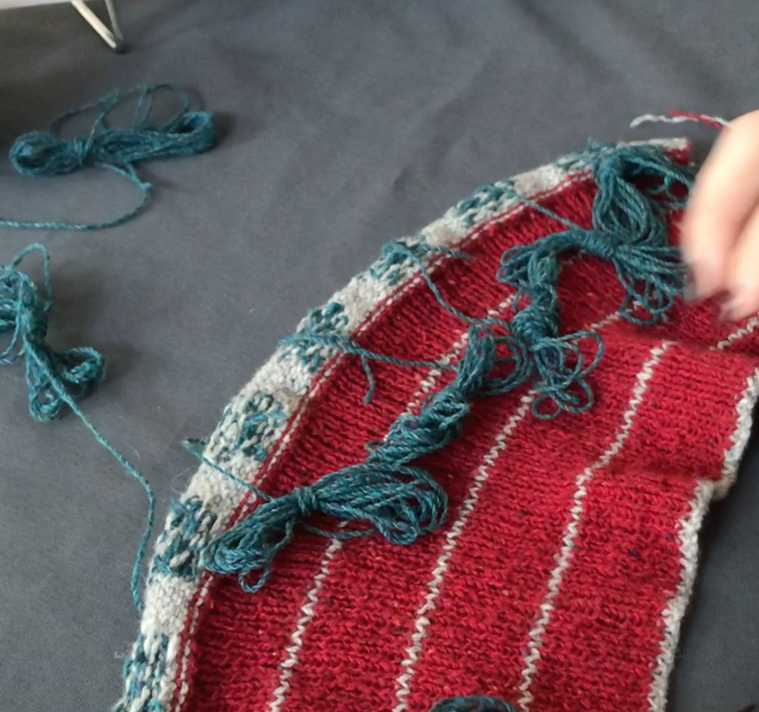 How To Combine Fairisle And Intarsia Knitting For The Dee Motif Cardigan